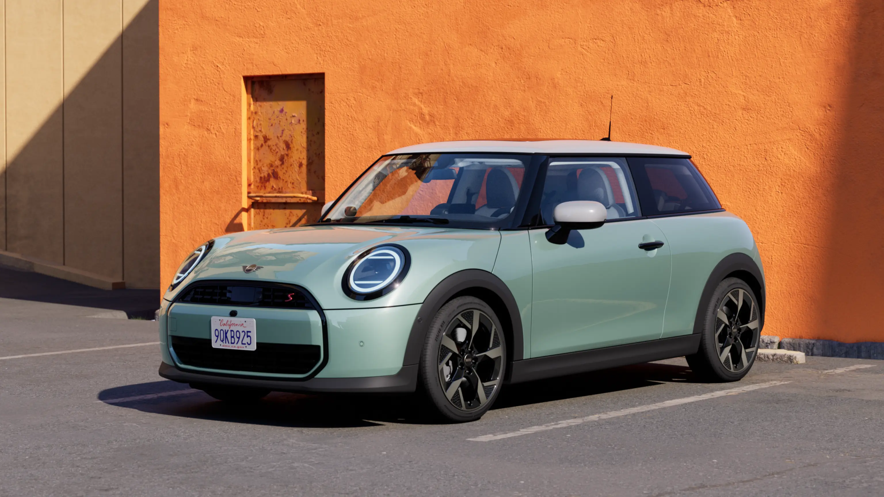MINI Cooper 3 portas – vista frontal da fábrica