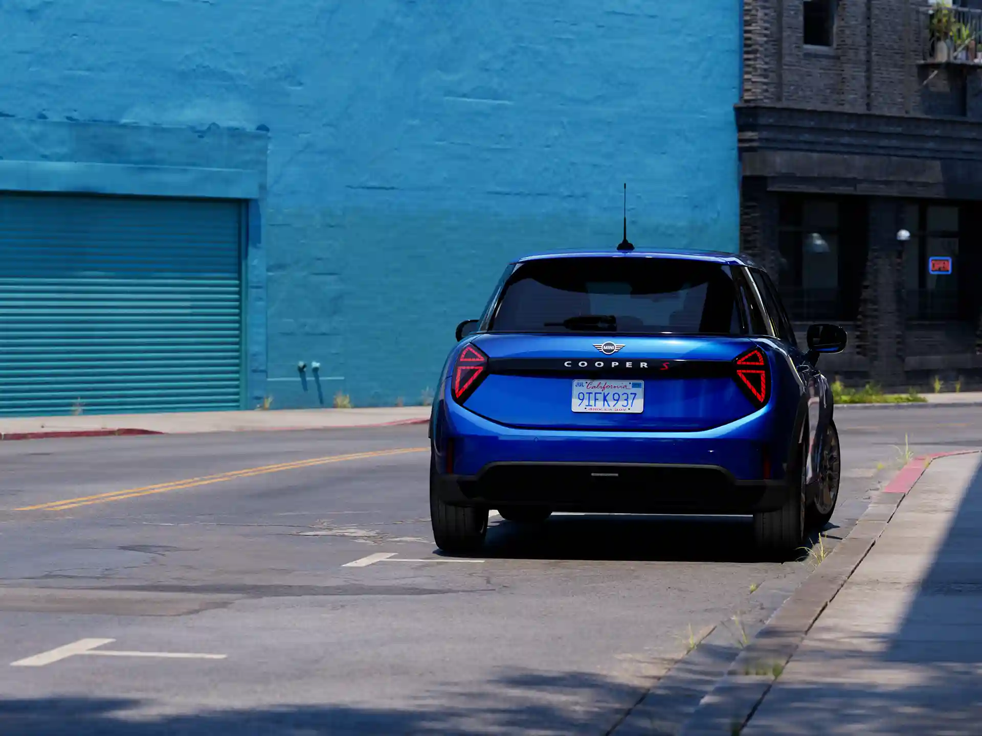 MINI Cooper 5 portas - teaser financial services