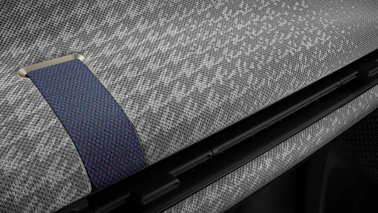 Vista do painel de instrumentos do MINI Cooper 100% elétrico em cinzento e branco