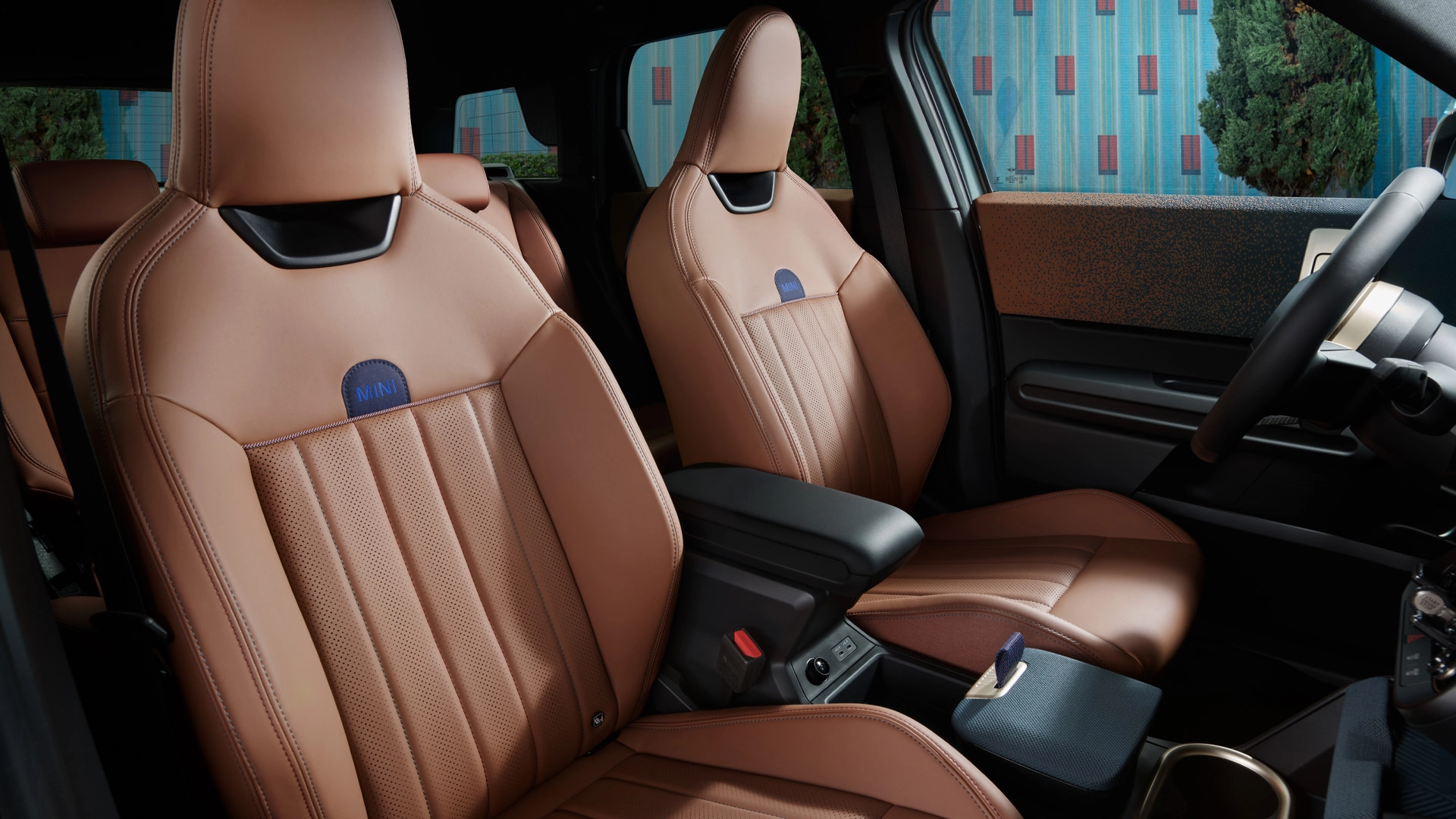 MINI Countryman - interior - bancos dianteiros castanhos