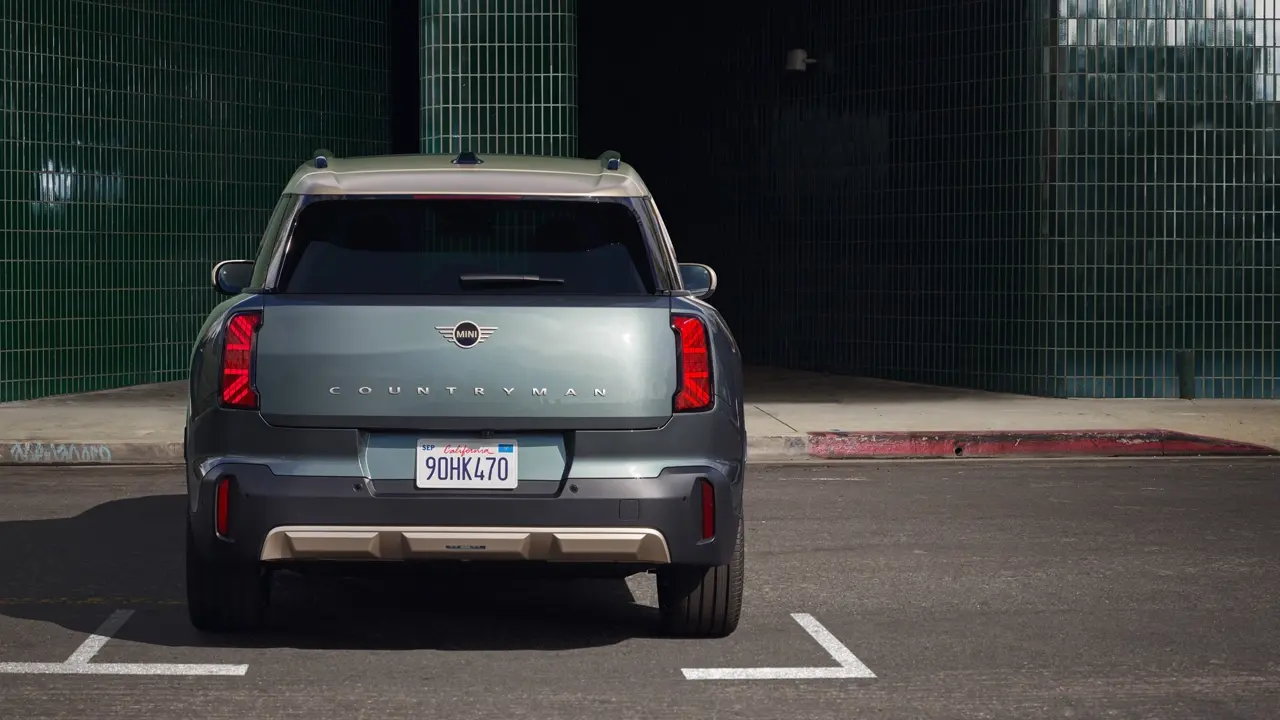MINI Countryman - exterior - perspetiva traseira