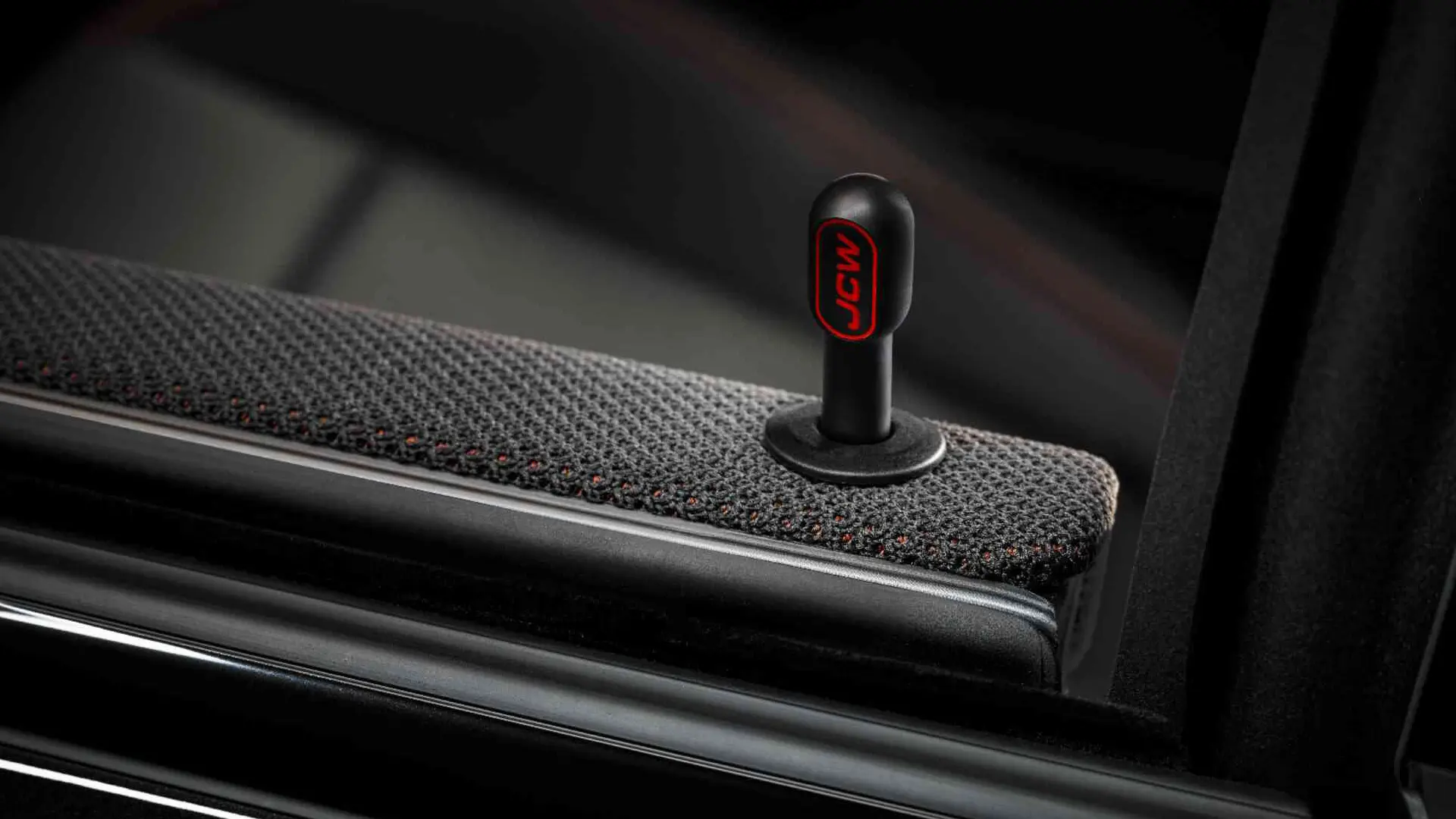 PINO DE PORTA JCW