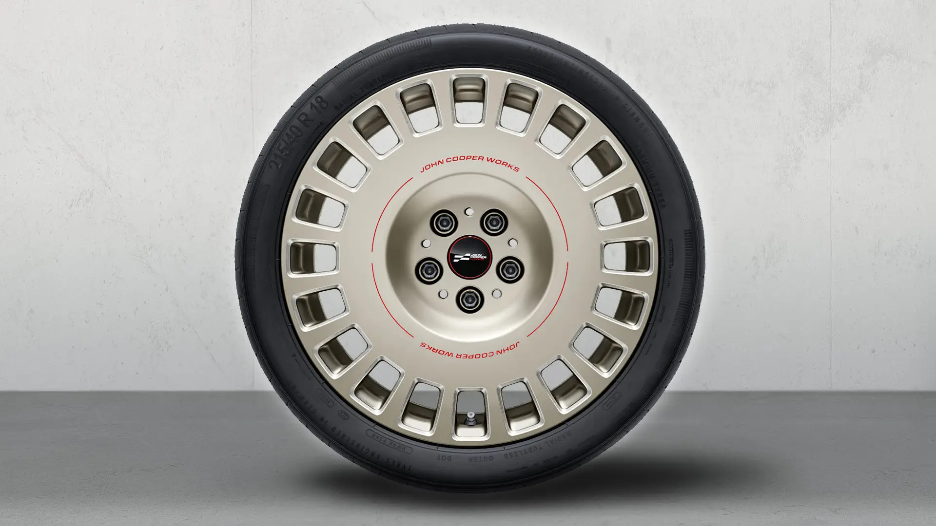 Jantes de liga leve John Cooper Works Rallye-spoke 964 de 18". Roda combinada de verão em Bicolour Vibrant Silver, com maquinado brilhante. 