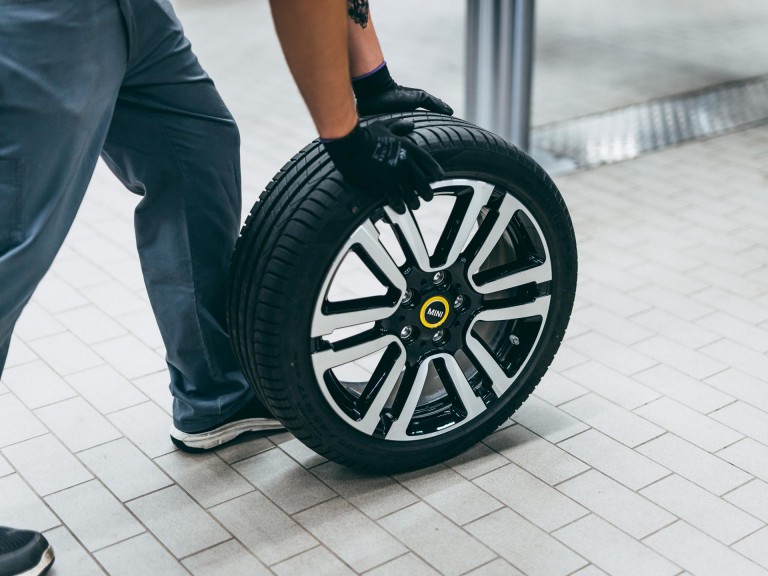 Jantes MINI - seguro de pneus MINI - cobertura