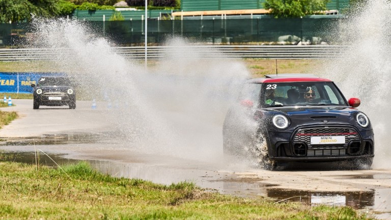 MINI Weekend: experiência Electric