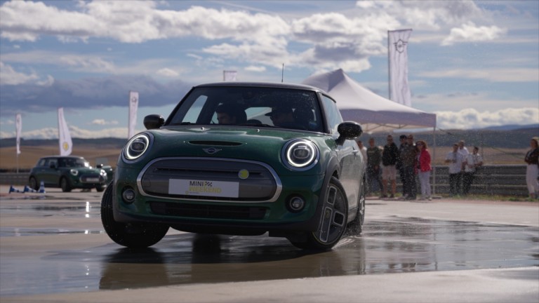 MINI no circuito.