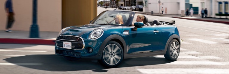 TEST-DRIVE MINI CABRIO.