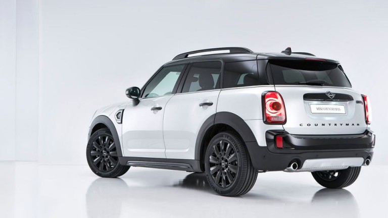 MINI COUNTRYMAN WHITE SILVER EDITION.