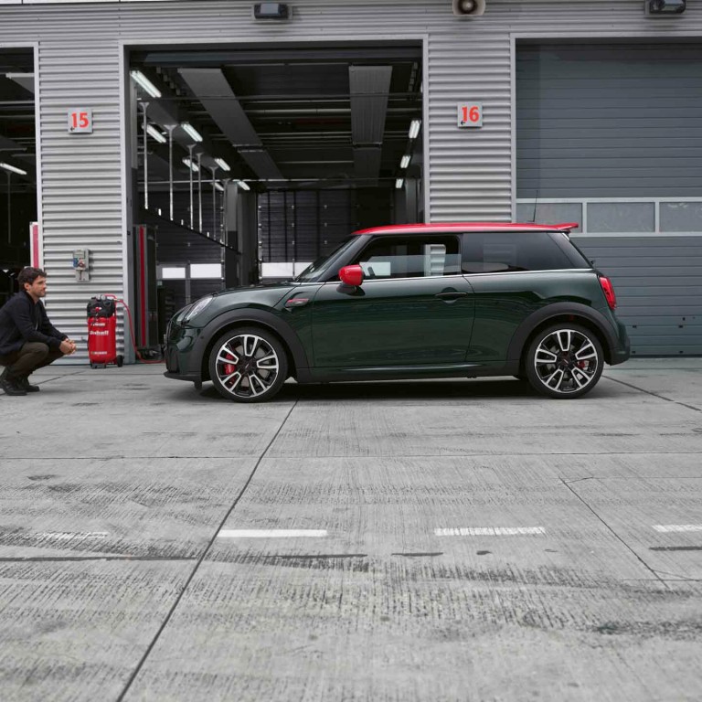 NOVO MINI JCW.