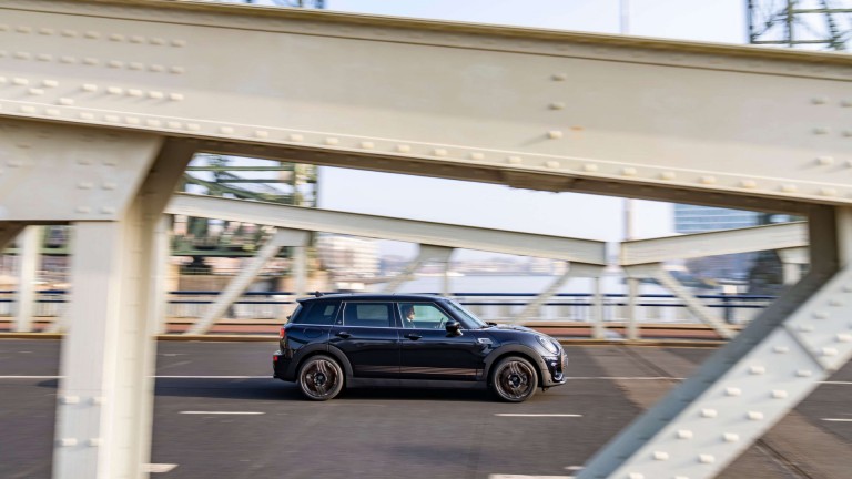 MINI Clubman Final Edition - teaser - additional features