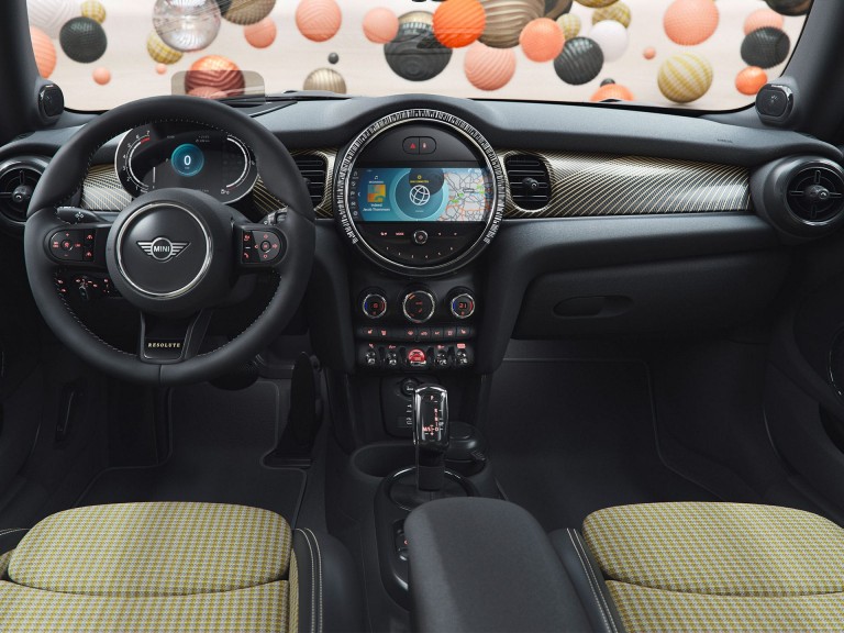 MINI Resolute Edition – interior – cockpit
