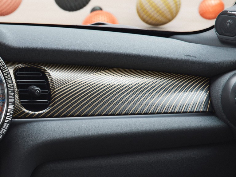 MINI Resolute Edition  – interior –  painel de instrumentos