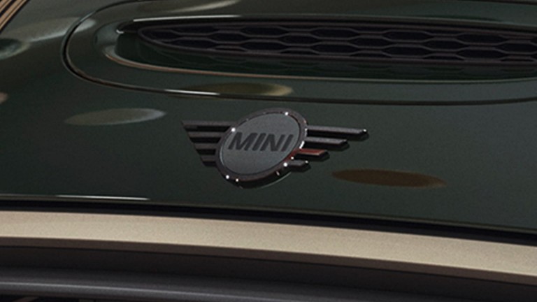 MINI Resolute Edition – piano black – peças e revestimentos