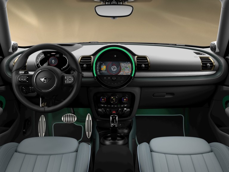 MINI Clubman Untold Edition – interior – bancos em Sage Green