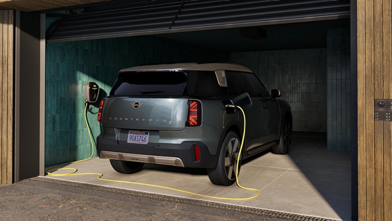 MINI Electromobility - carregamento com custo otimizado
