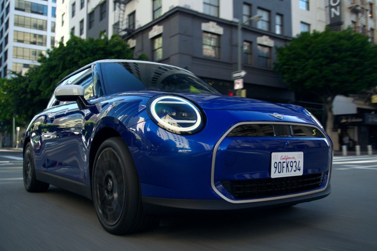 Mobilidade elétrica MINI – Tecnologia – agilidade da tração dianteira