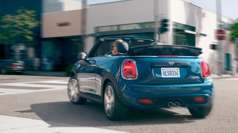 MINI Cabrio Sidewalk Edition- vista traseira 