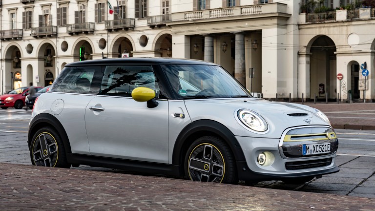 MINI E-talian-Job