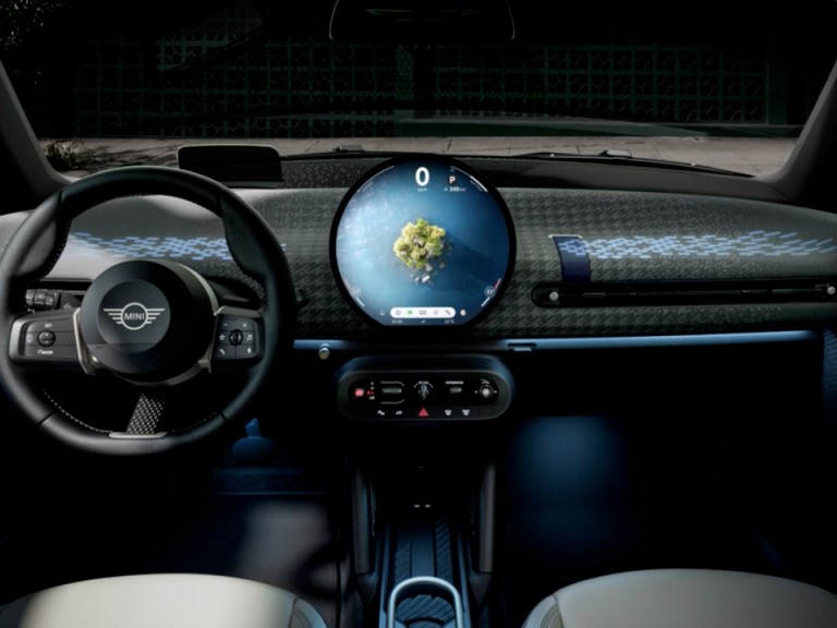 Interior do novo Mini Cooper elétrico