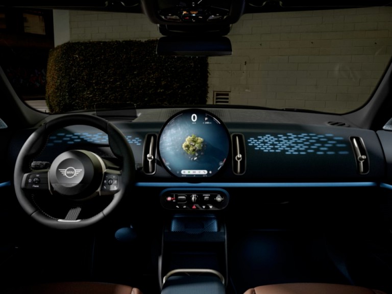 Interior do novo Mini Countryman elétrico