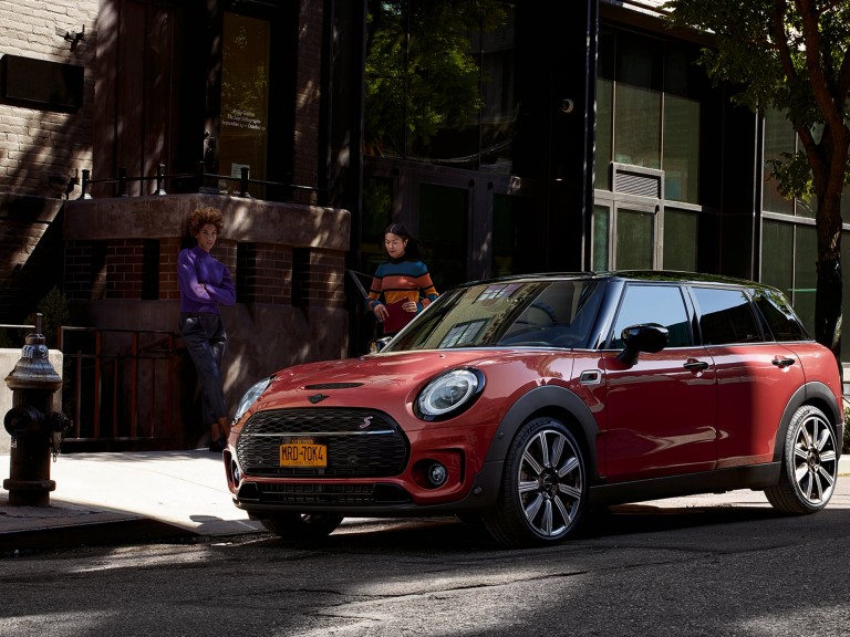 MINI Clubman – piano black – design exterior