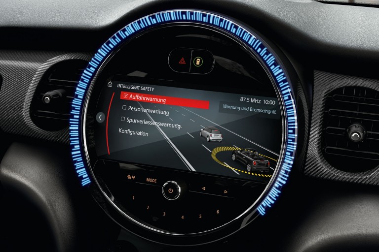 MINI Connected - informação de estacionamento online