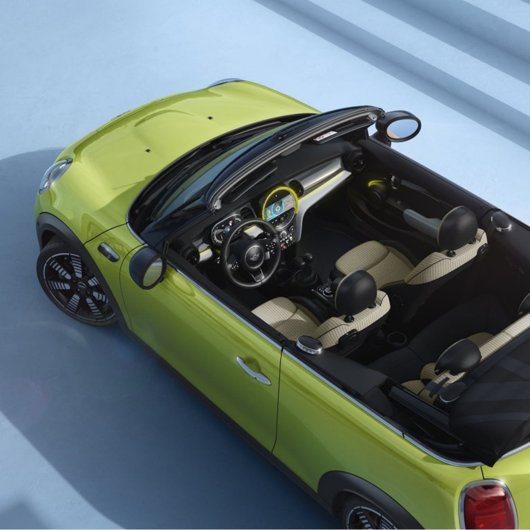 MINI Cabrio – vista lateral – amarelo MINI Cabrio – vista lateral – amarelo